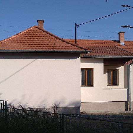 Sandora Vendeghaz Nagyrakos Экстерьер фото